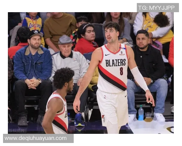 雄鹿与开拓者精彩对决回放全程回顾与精彩瞬间分析