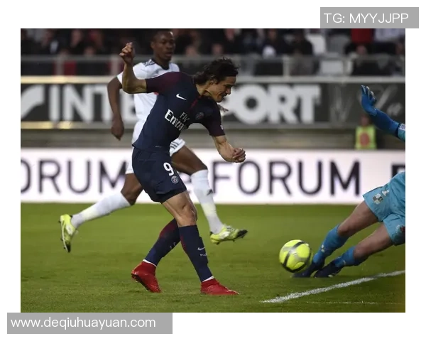 亚眠足球队迎战巴黎圣日耳曼全力争胜的精彩对决分析 亚眠足球队迎战巴黎圣日耳曼全力争胜的精彩对决分析