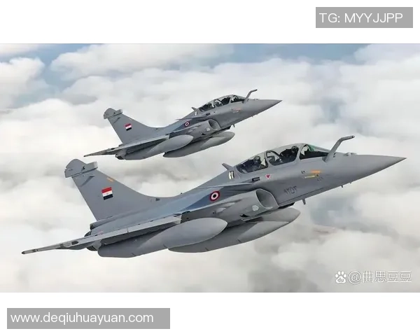 德国与智利在联合杯决赛中展开激烈对决谁将捧起冠军奖杯 德国与智利在联合杯决赛中展开激烈对决谁将捧起冠军奖杯